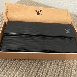 LOUIS VUITTON EPI Long Wallet
